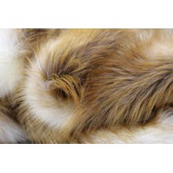 biało ruda narzuta, koc ze sztucznego futra młodego rudego lisa